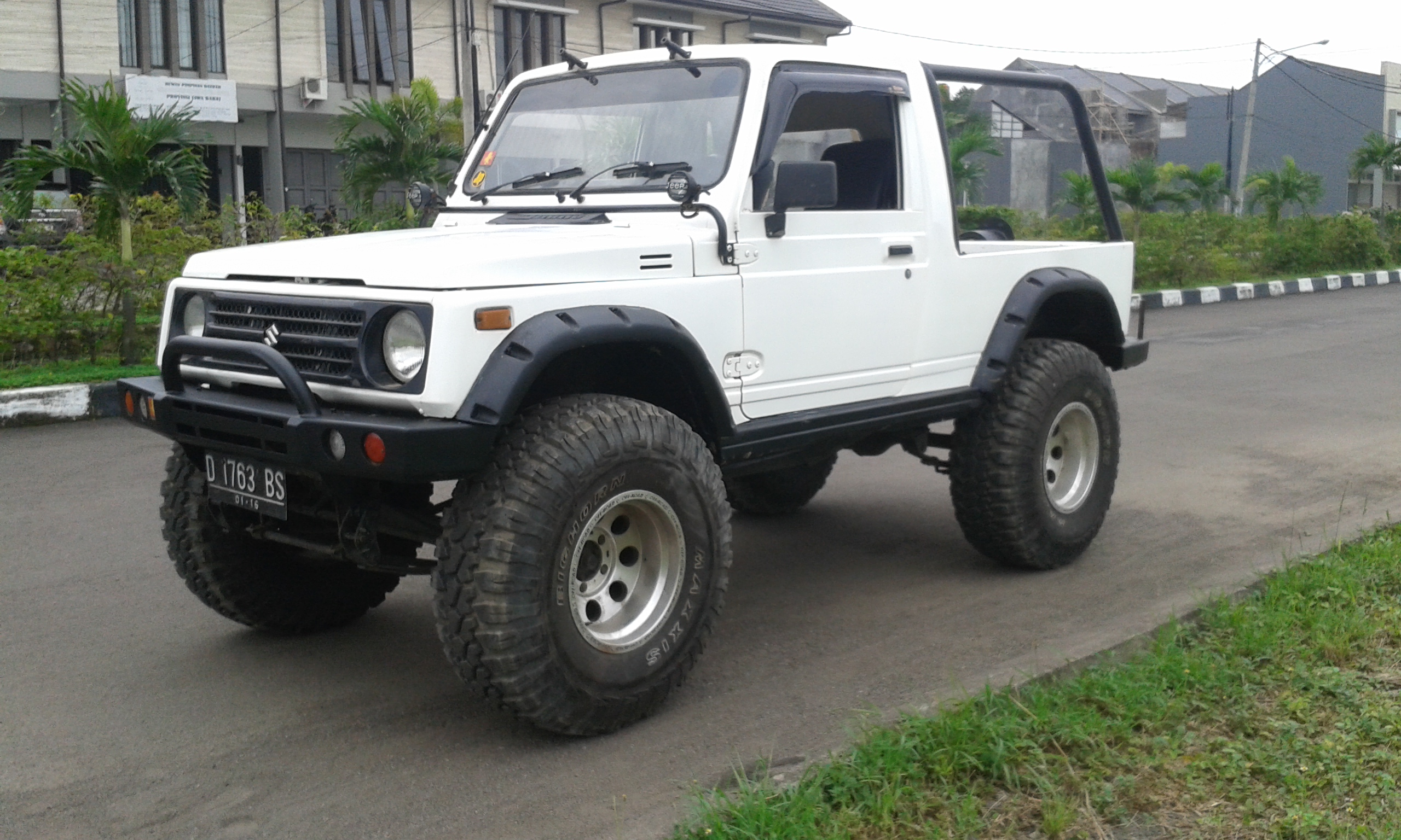 Modifikasi Jeep Bandung Dwiki Co